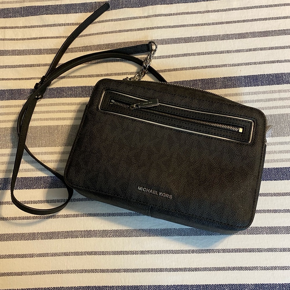 Adorable Michael Kors purse